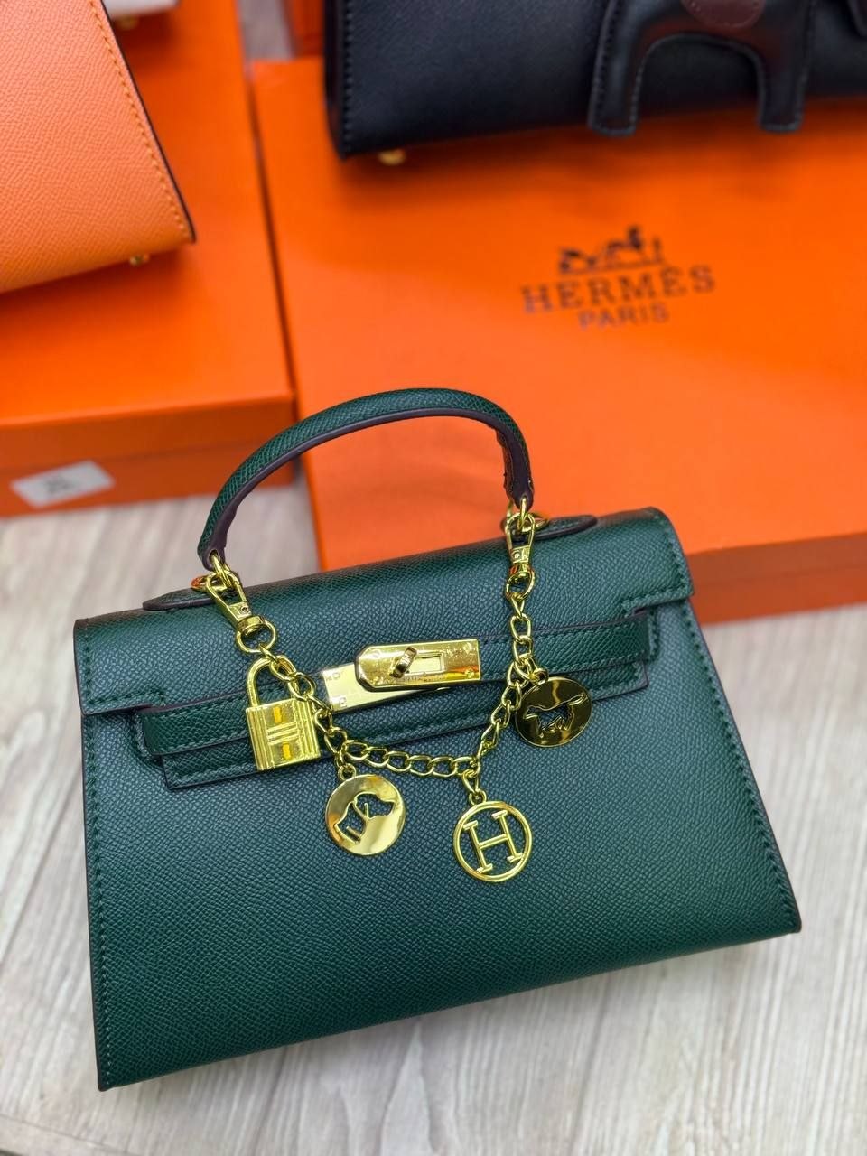HERMES Kelly...