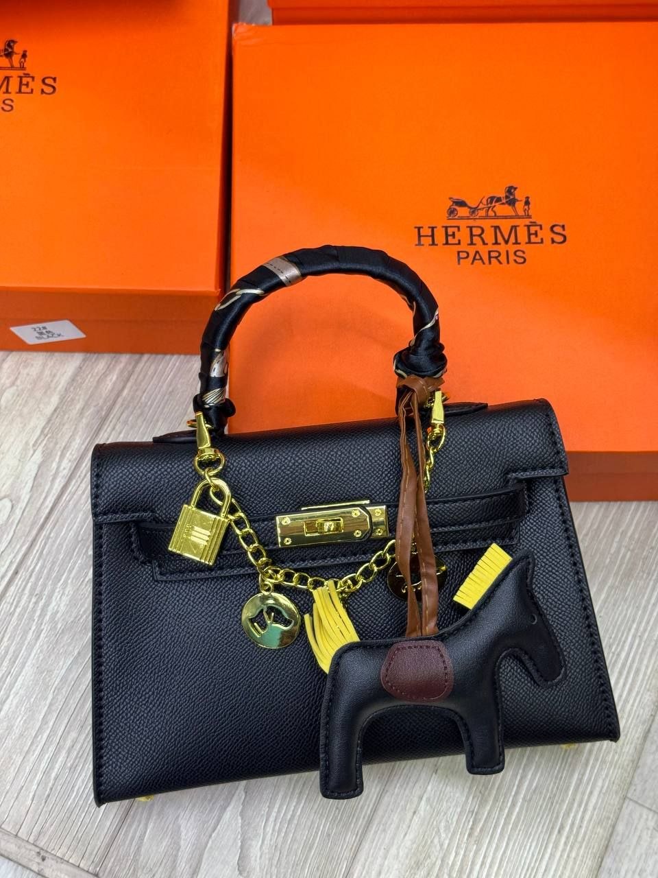 HERMES Kelly...