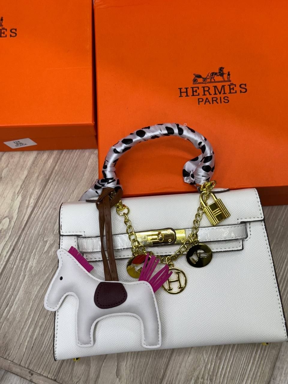 HERMES Kelly...
