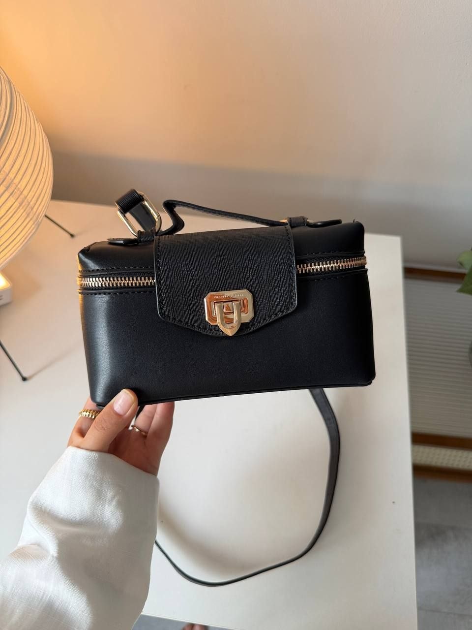 CHARLES&KEITH