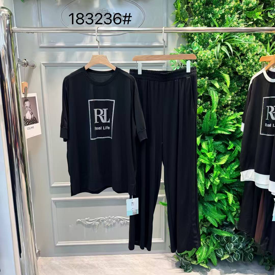 Размеры: XL/XXL
Цена: 3000 сом