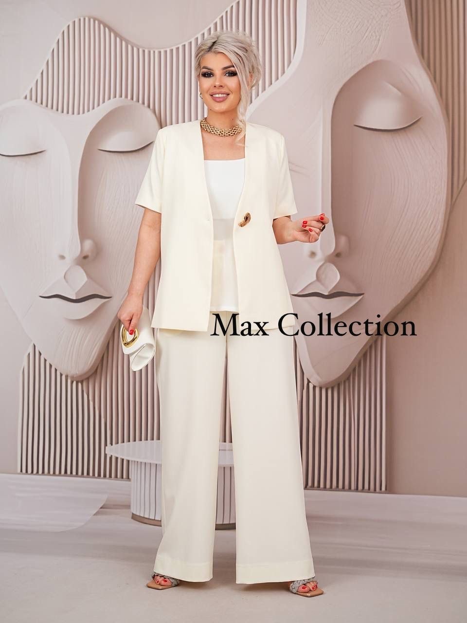 3-ка короткий рукав 
Ткань: Рим
48-54 р
Цена 2650 сом