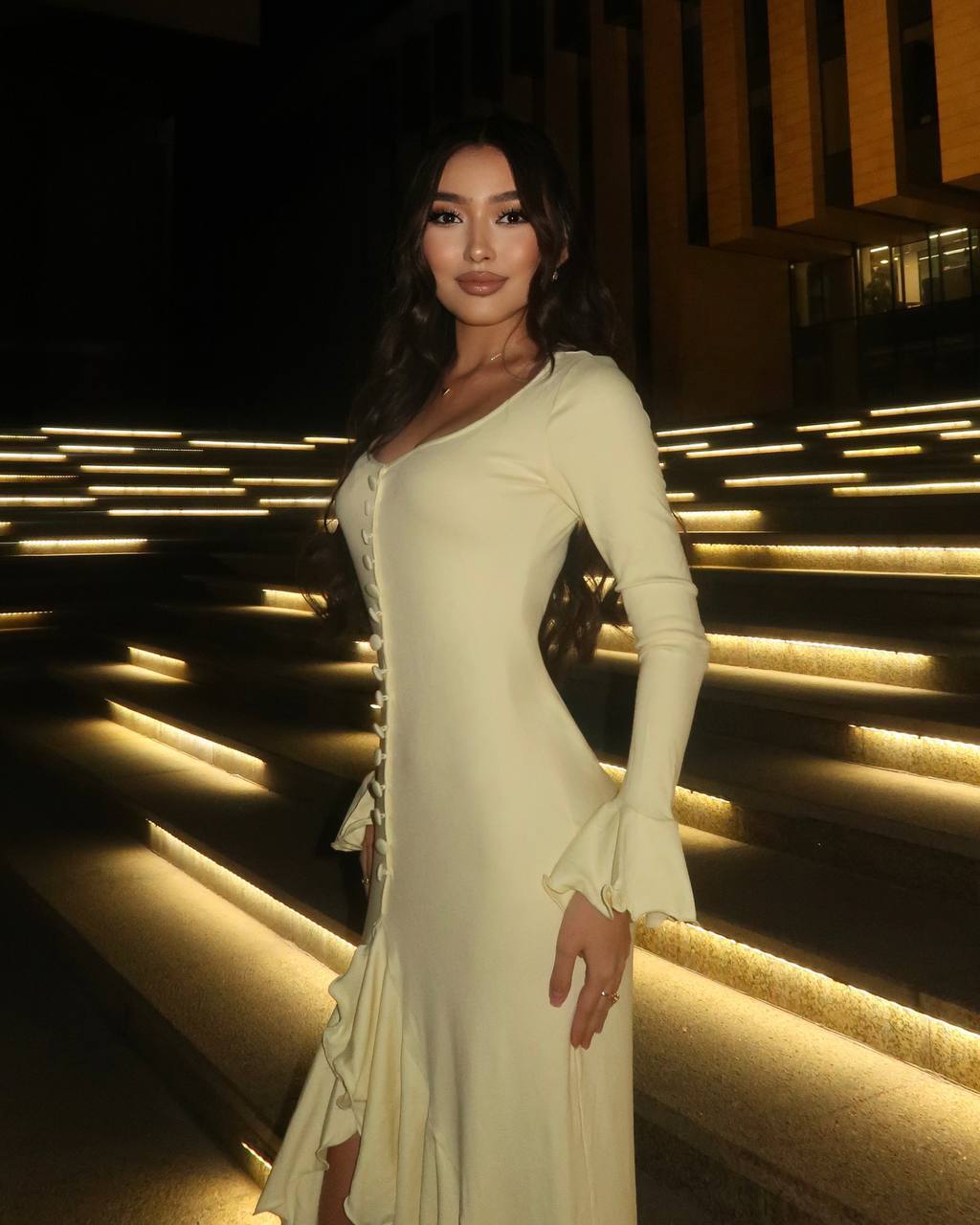 Платье с вол...