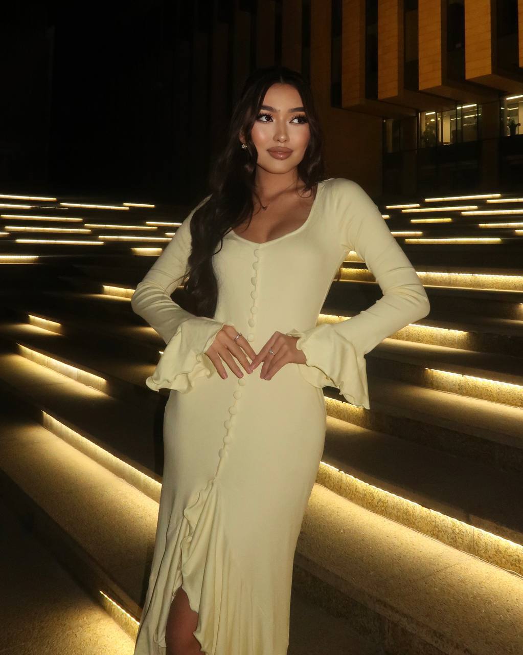 Платье с вол...