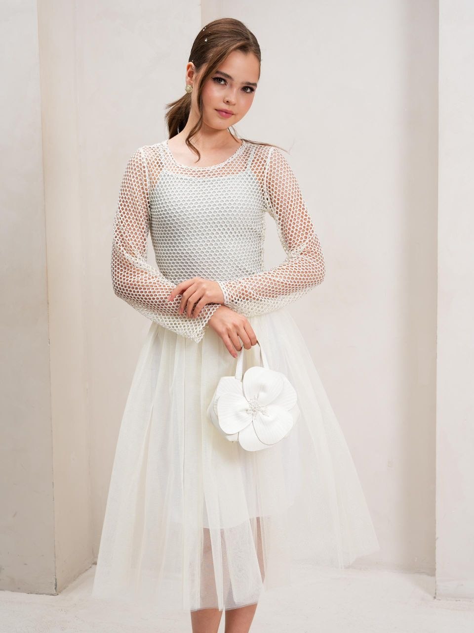 Повседневная легка платья