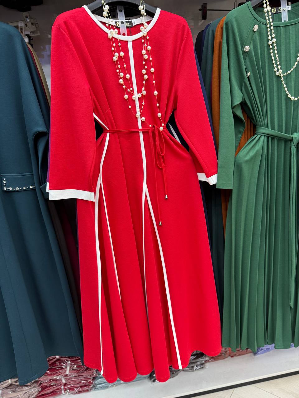 Платье Окант...