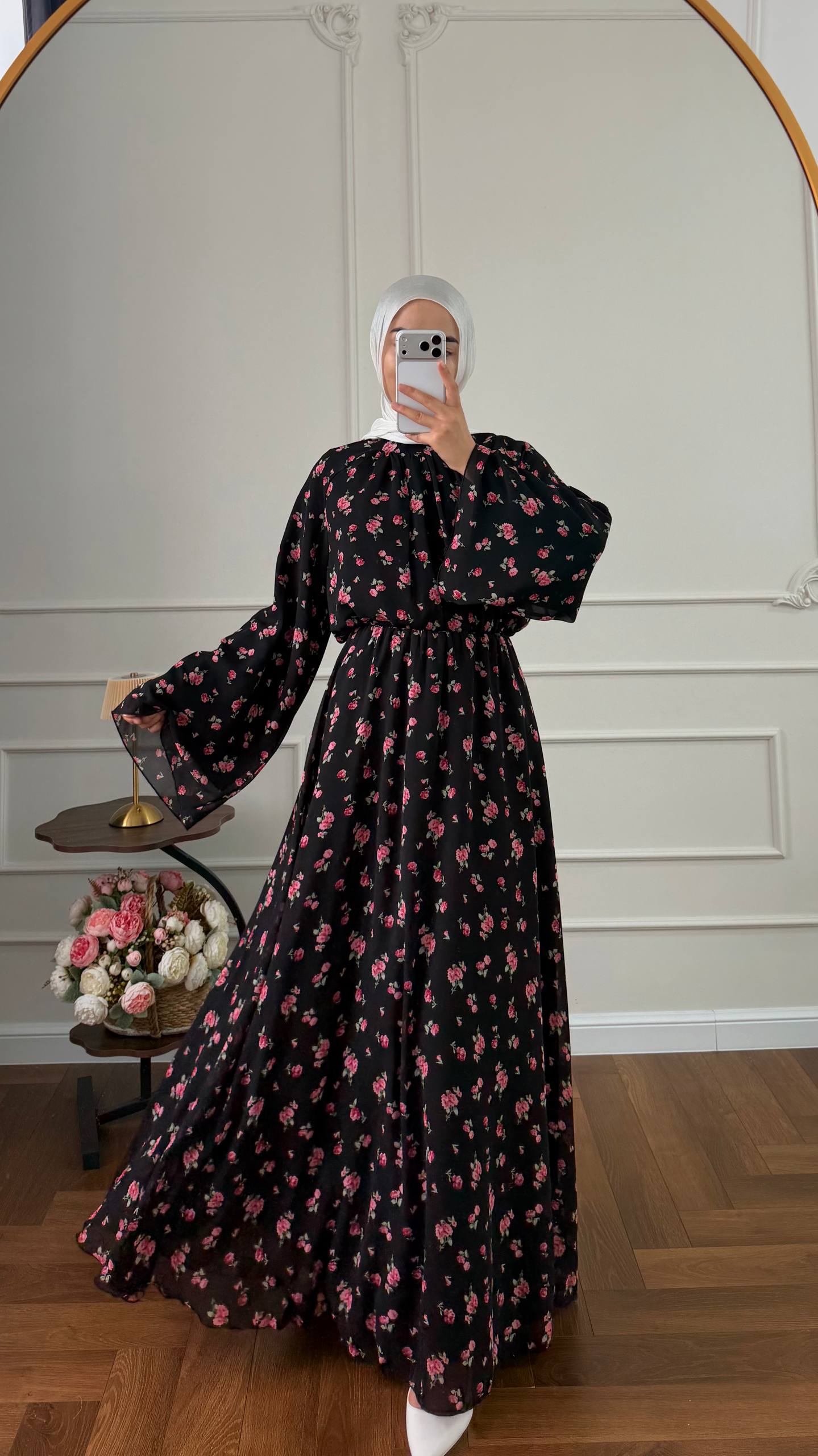 Нежная цветочная двойка
В комплекте идет пояс 🌸
📌Полнос...