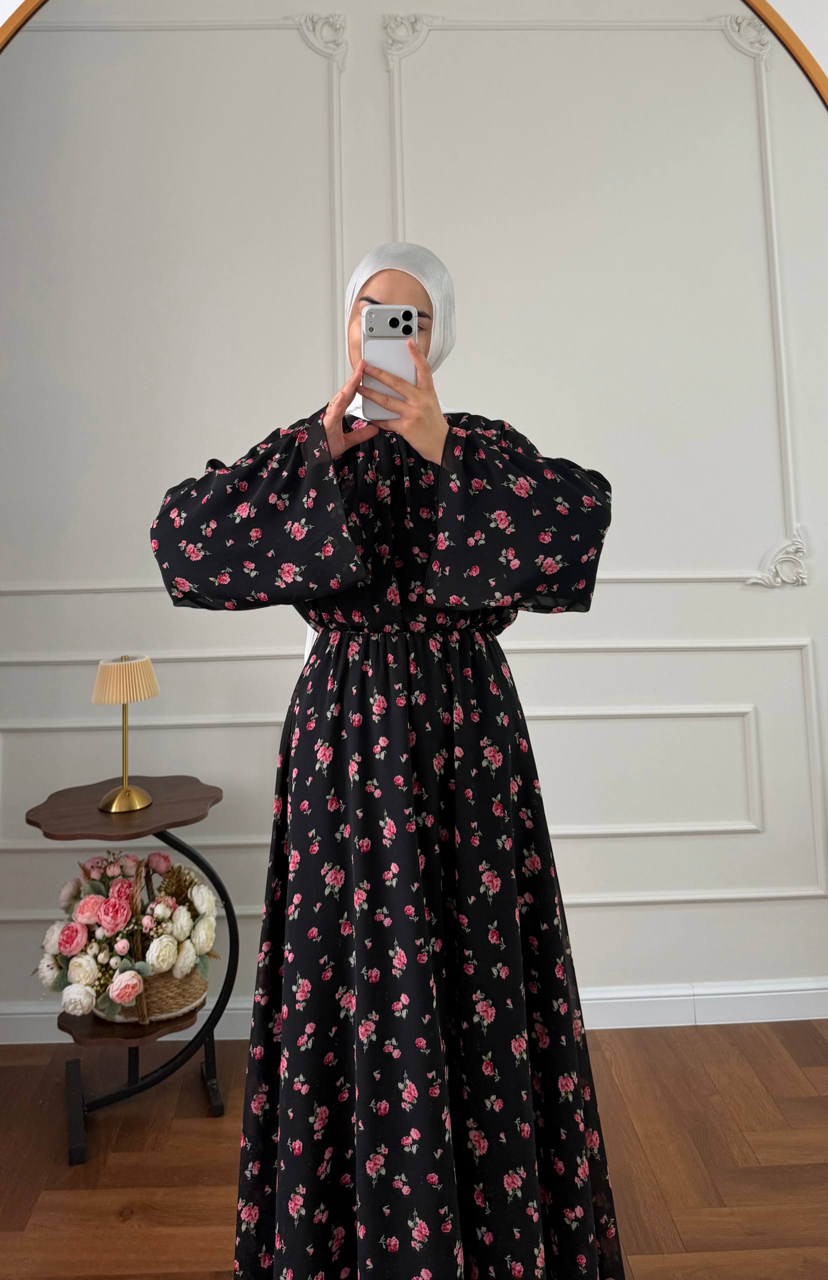 Нежная цветочная двойка
В комплекте идет пояс 🌸
📌Полнос...