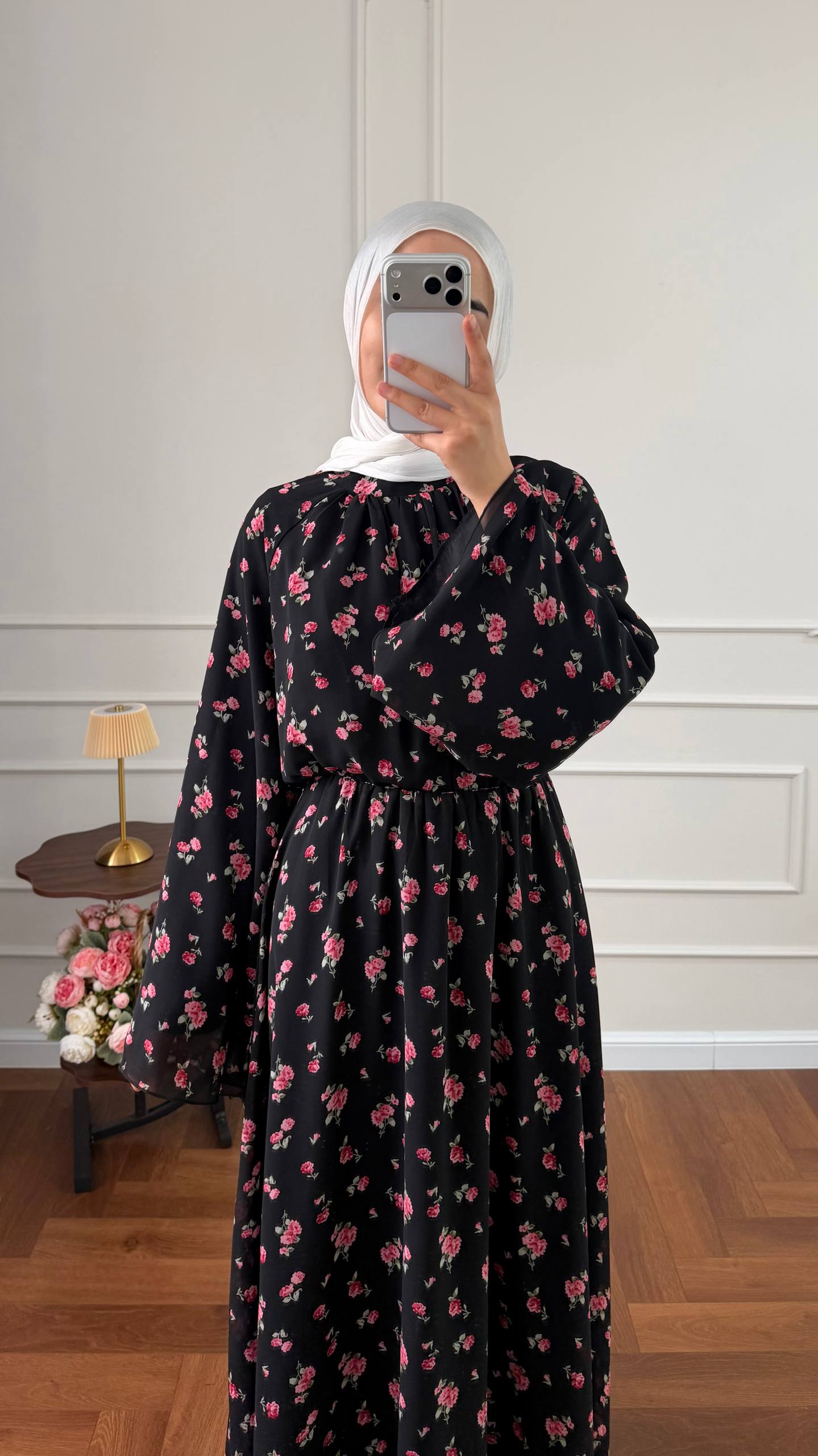 Нежная цветочная двойка
В комплекте идет пояс 🌸
📌Полнос...