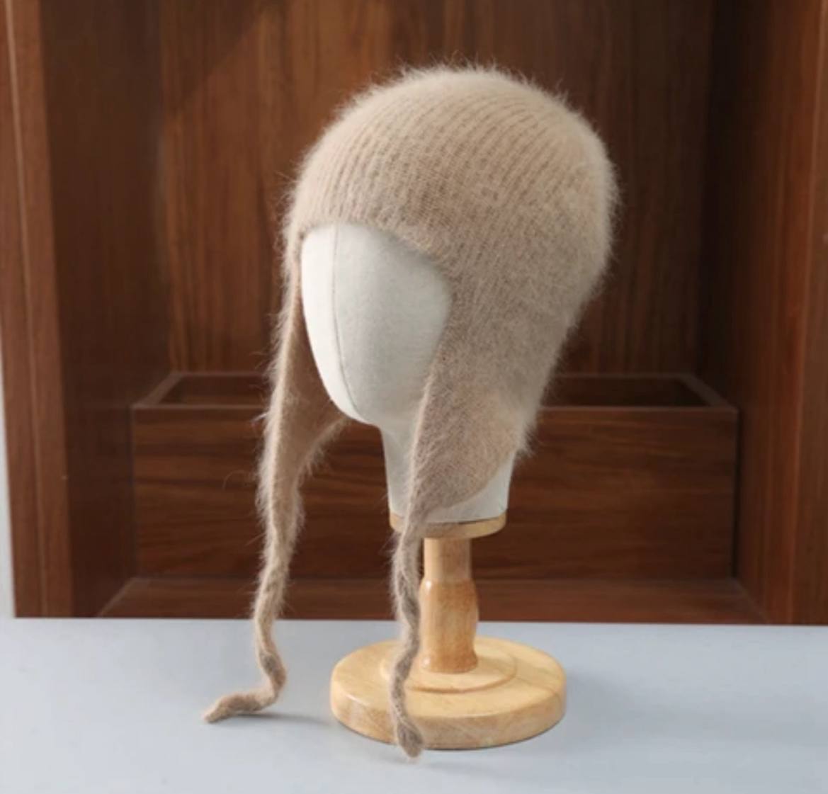 поступили че...