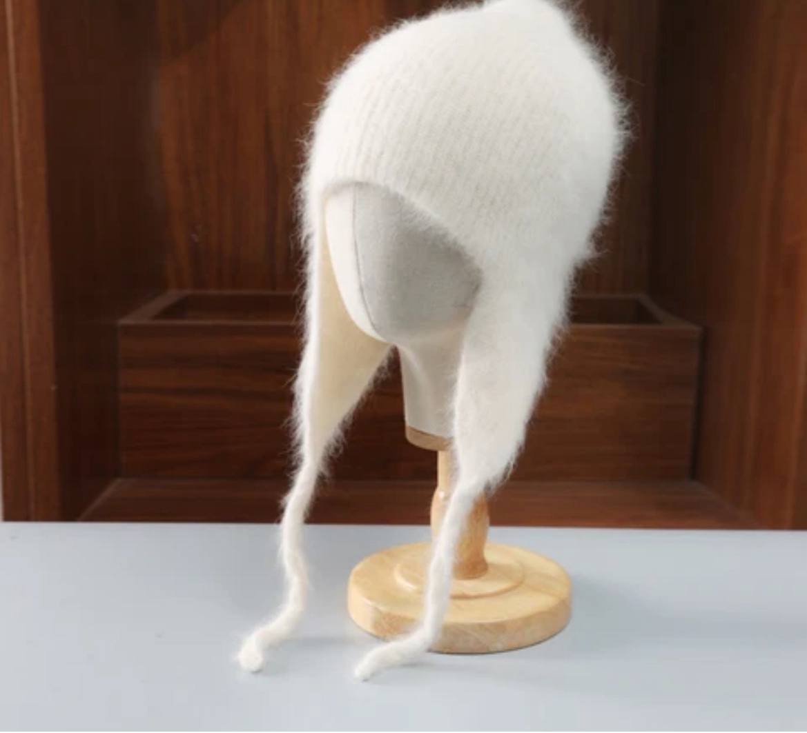 поступили че...