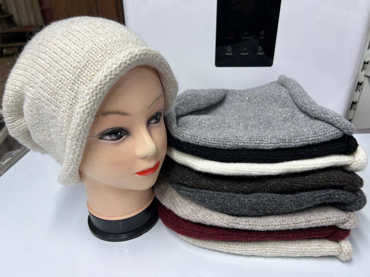 шапки в стил...