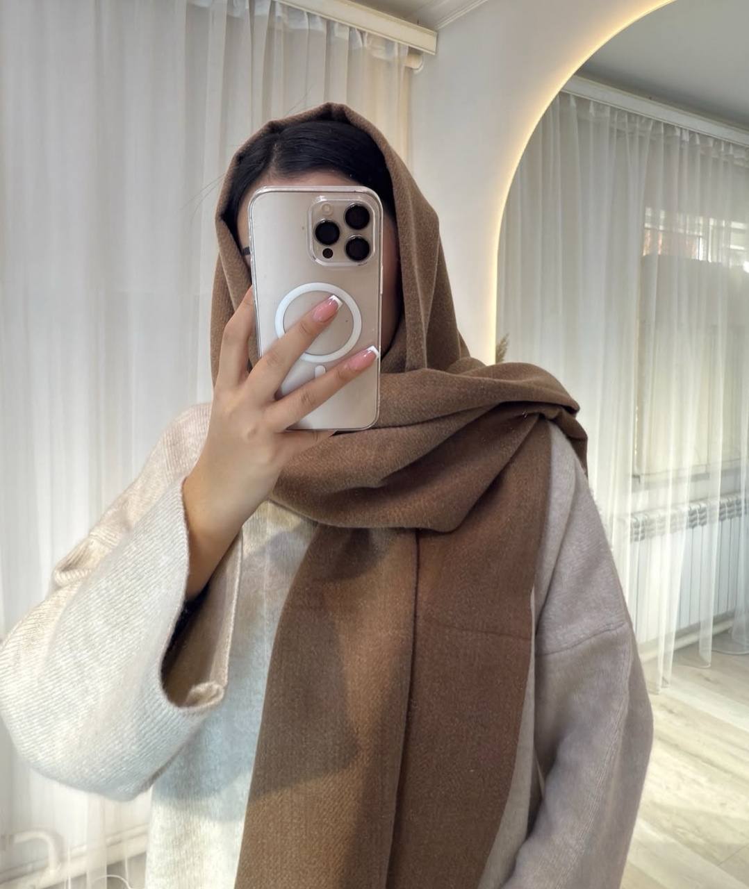 Шарфы одното...